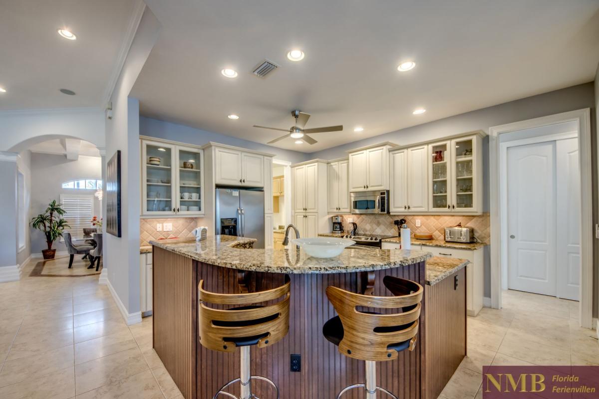 Ferienhaus-Cape-Coral-Whispering-Palms_27-Kitchen