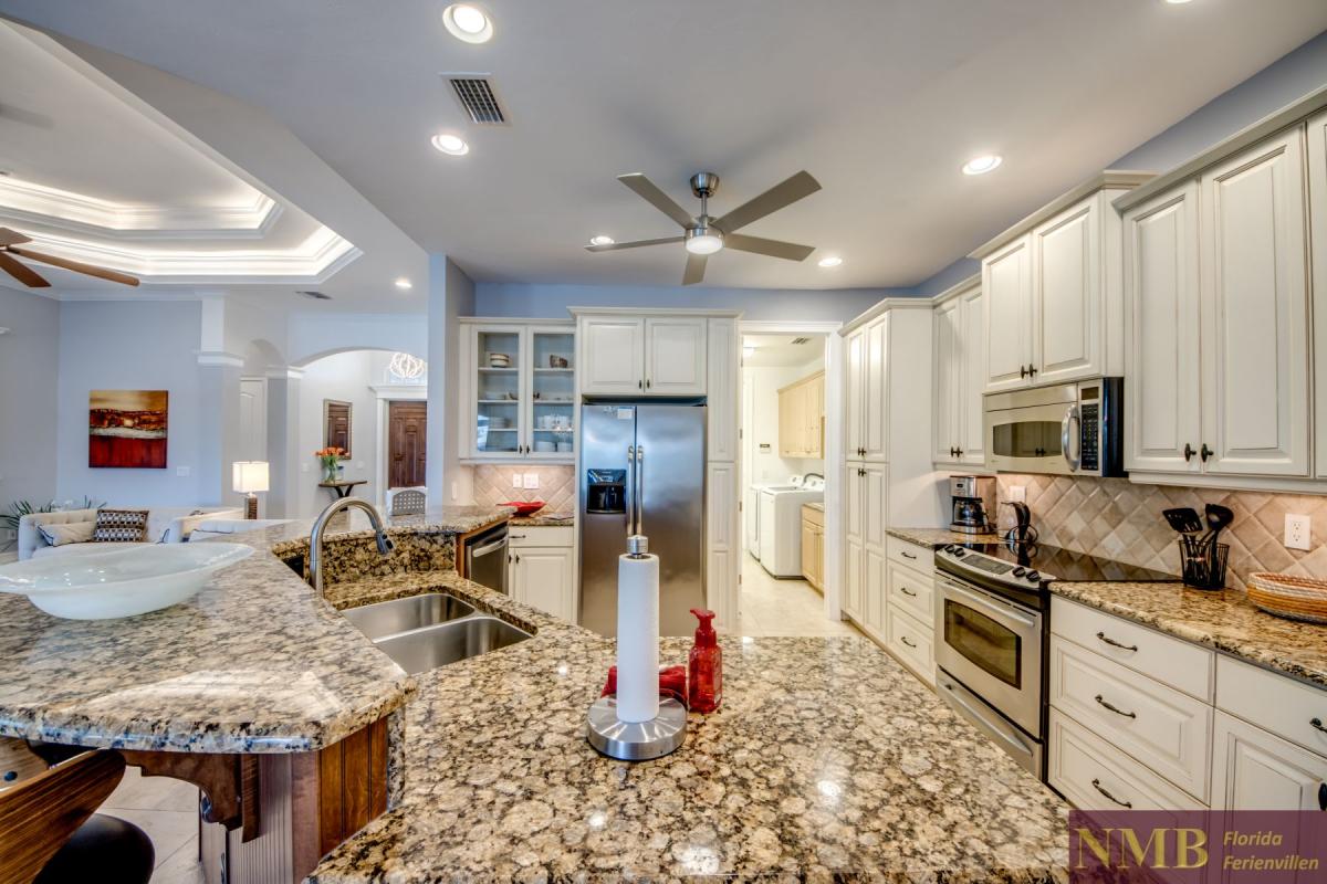 Ferienhaus-Cape-Coral-Whispering-Palms_29-Kitchen