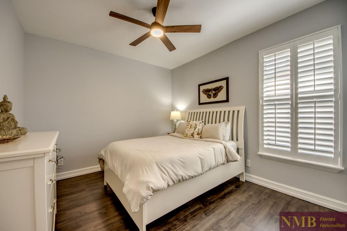 Ferienhaus-Cape-Coral-Whispering-Palms_52-Bedroom-3