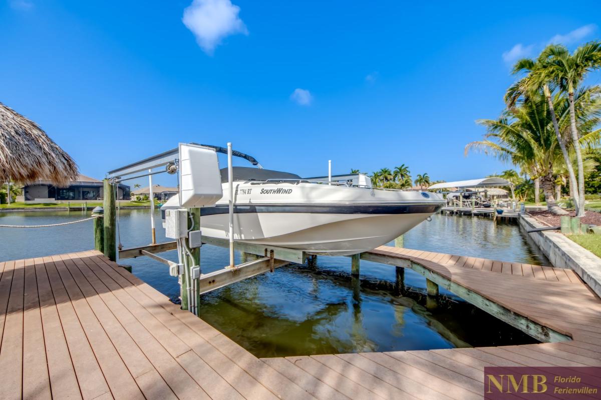 Ferienhaus-Cape-Coral-Whispering-Palms_91-Dock-Boat-Lift