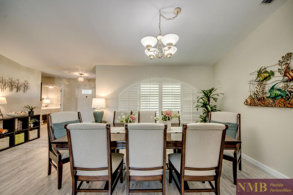 Cape_Coral_Ferienhaeuser_Sunshine_10-Dining-Room