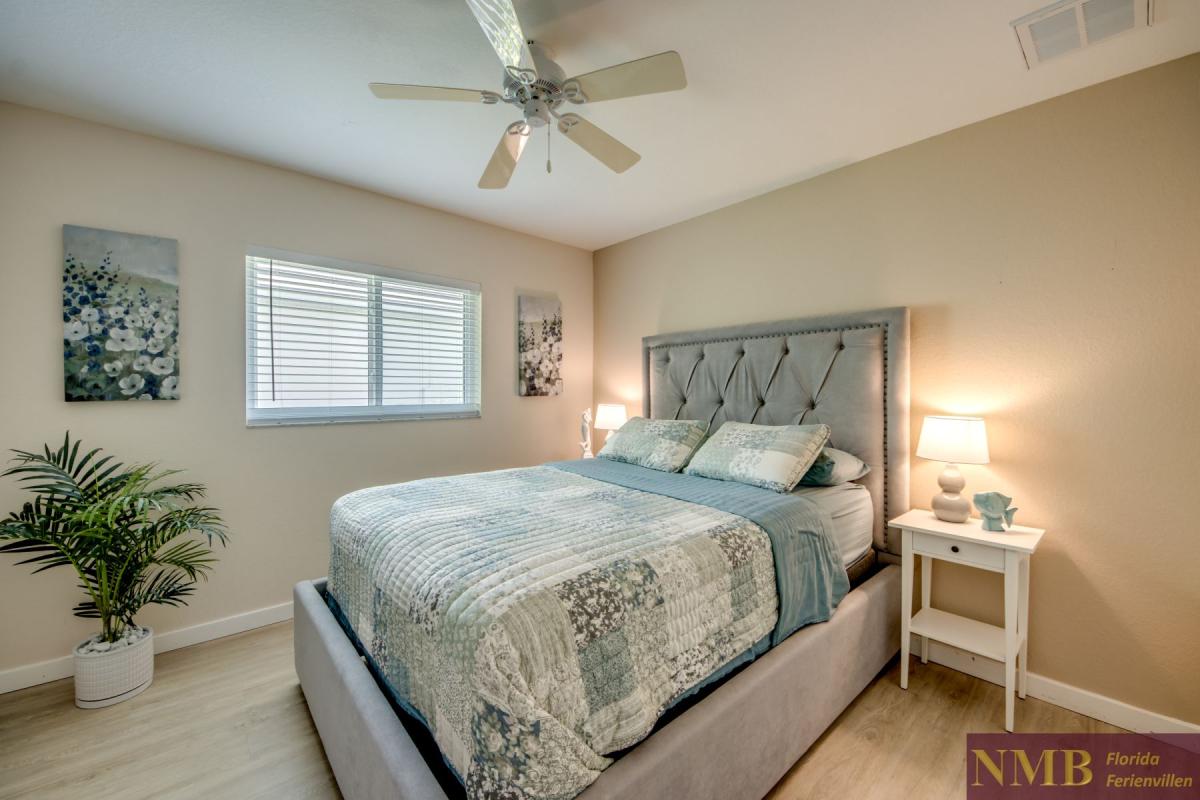 Cape_Coral_Ferienhaeuser_Sunshine_53-Bedroom-4
