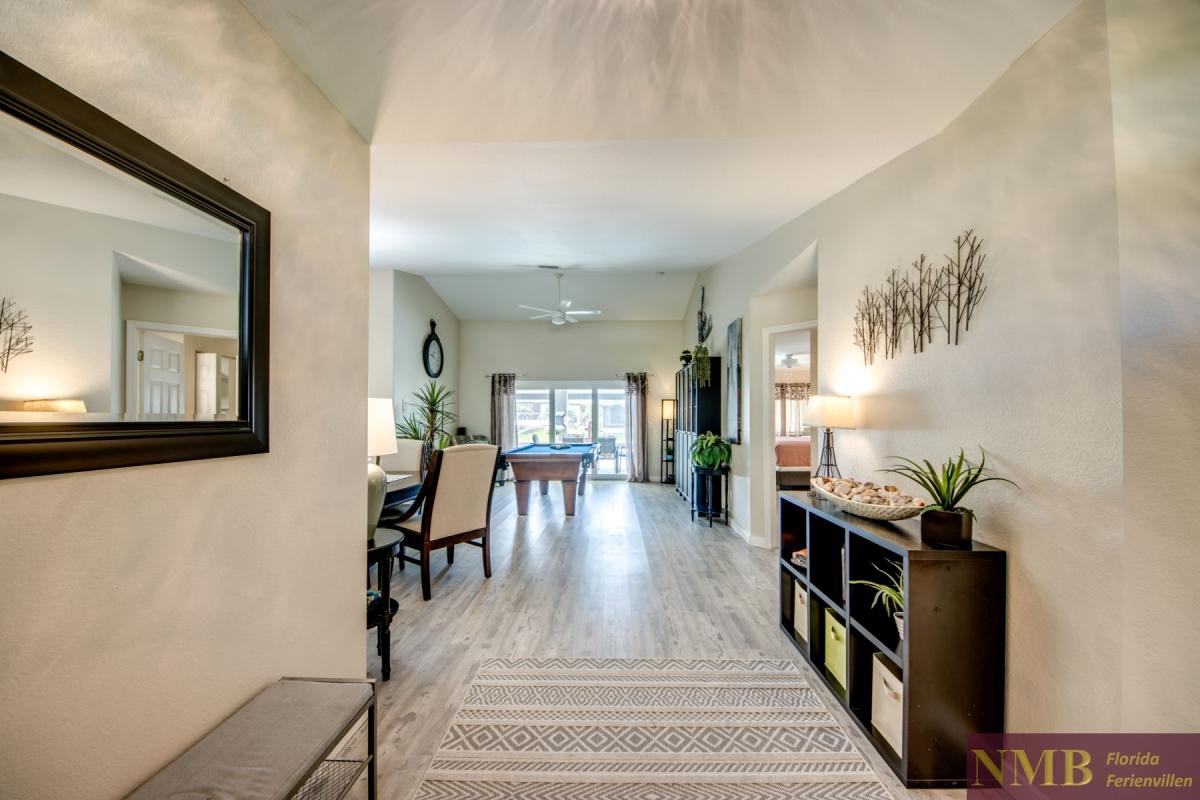 Cape_Coral_Ferienhaeuser_Sunshine_6-Foyer