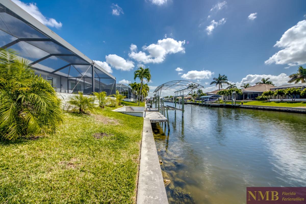 Cape_Coral_Ferienhaeuser_Sunshine_74-Backyard