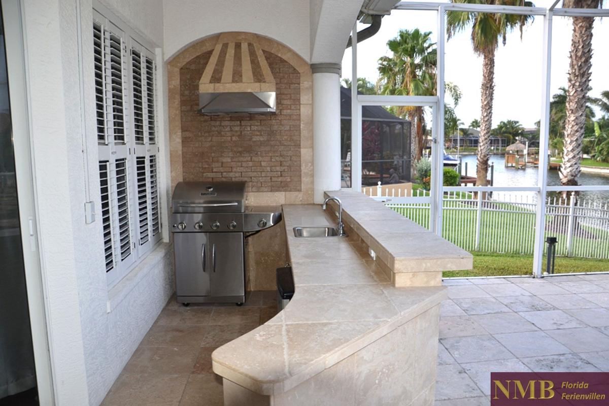 Ferienhaus_Cape_Coral_Liberty_outdoor-kitchen-02