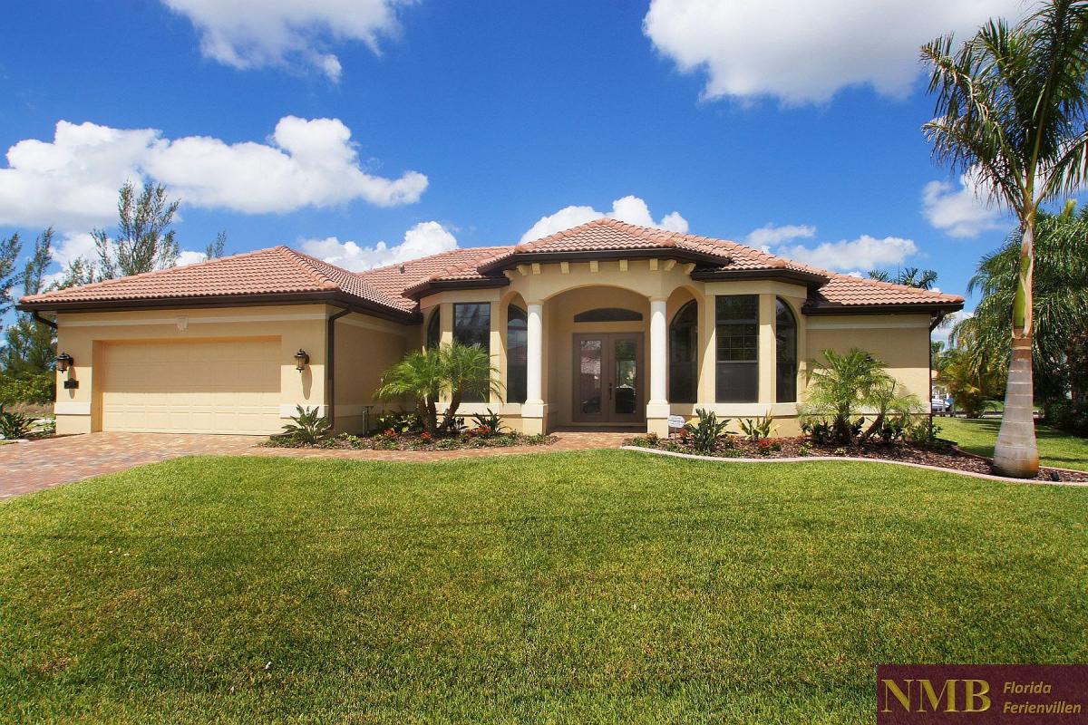 Ferienhaus_Cape_Coral_Sunlight-front