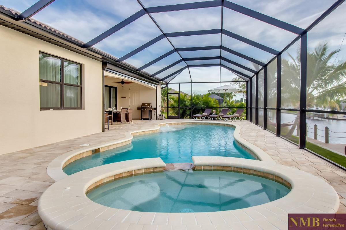 Ferienhaus-Felicity-Cape_Coral-Hot_Tub