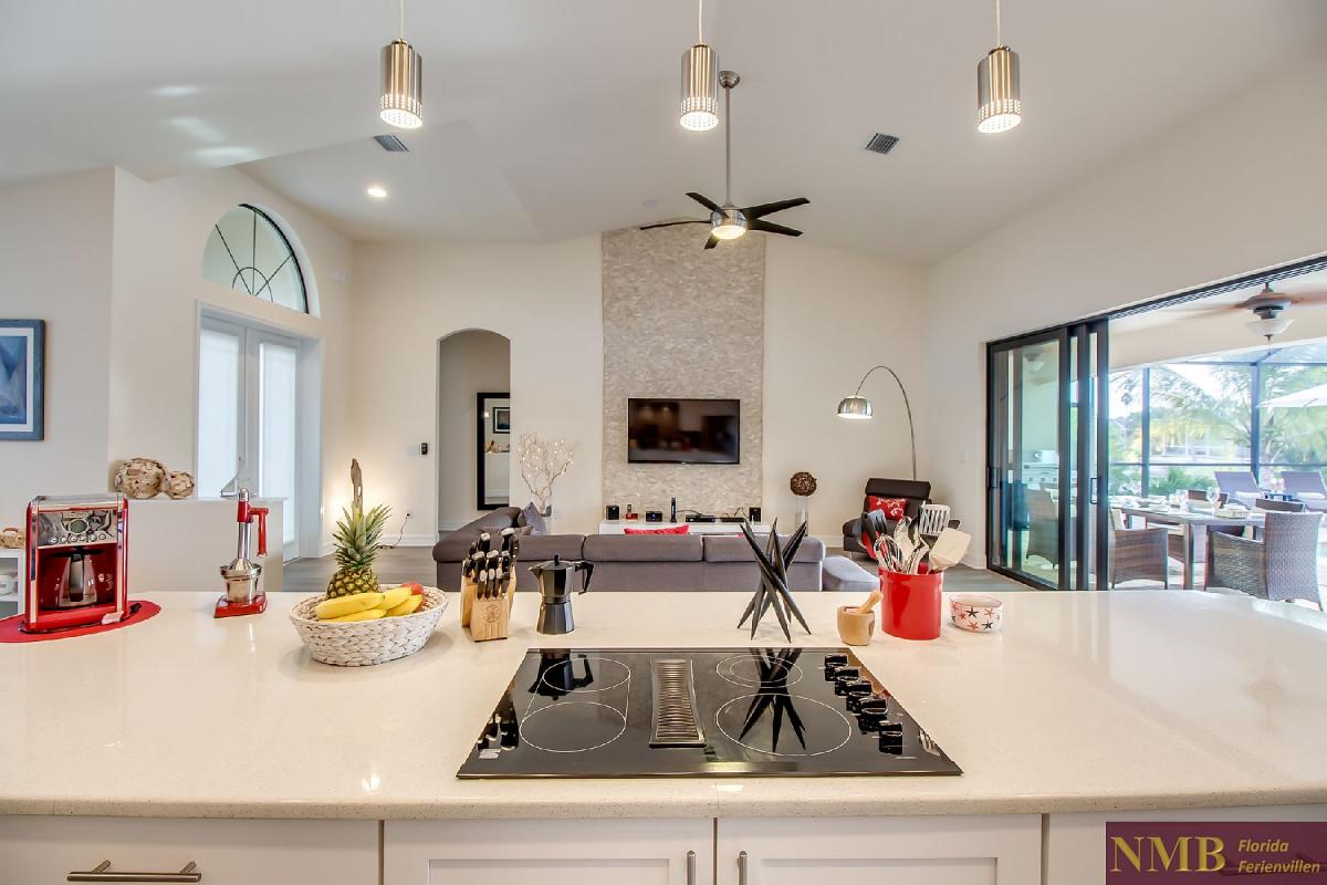 Ferienhaus-Felicity-Cape_Coral-Kitchen