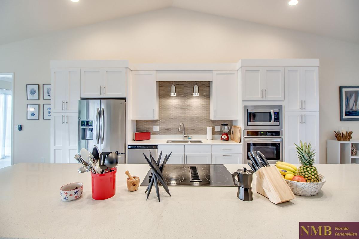 Ferienhaus-Felicity-Cape_Coral-Kitchen_4