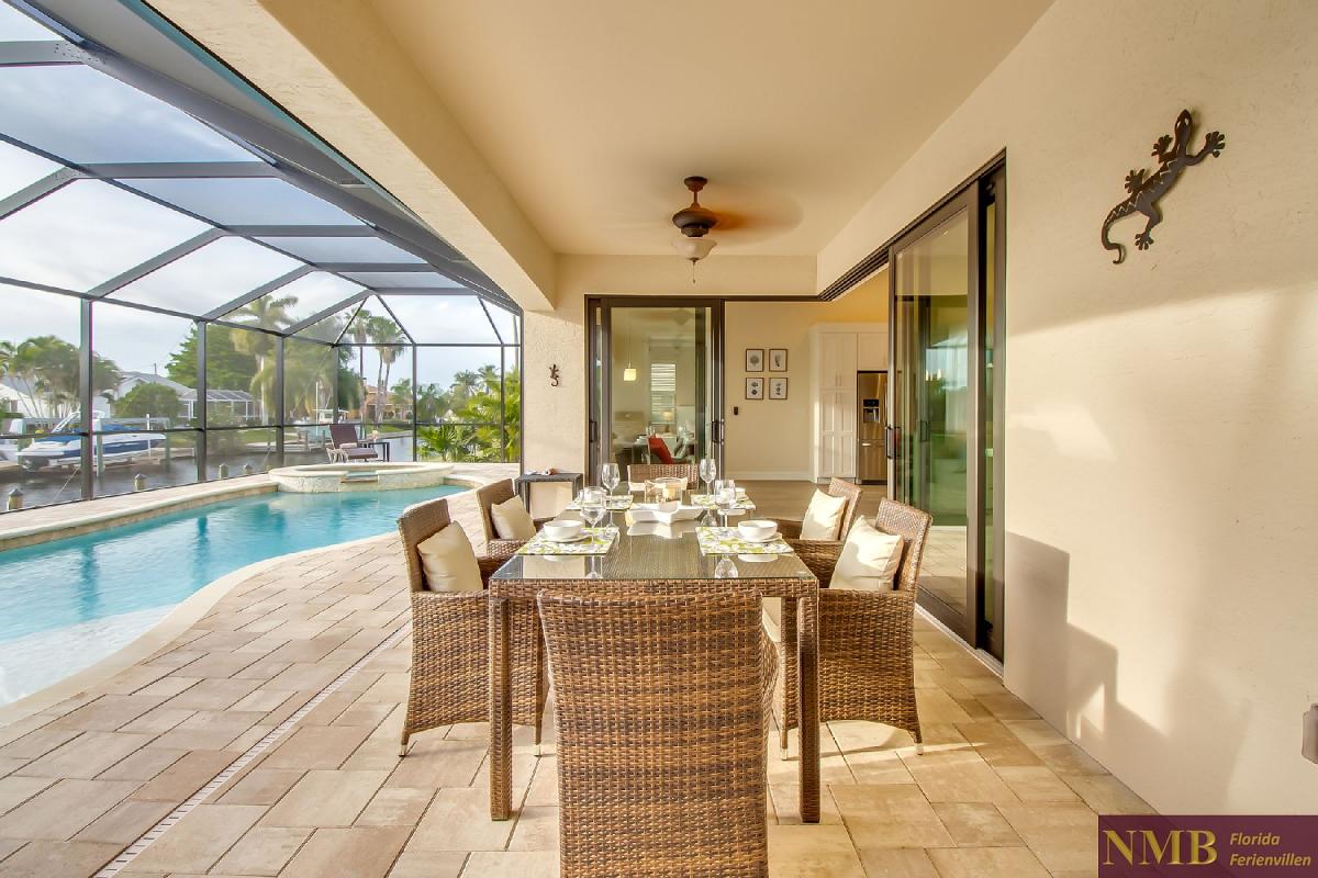 Ferienhaus-Felicity-Cape_Coral-Lanai_and_Pool