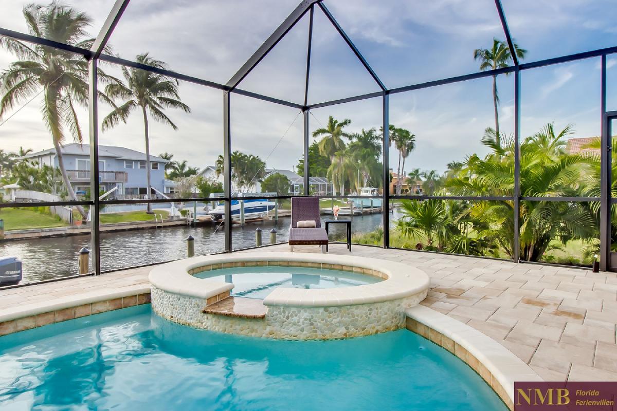 Ferienhaus-Felicity-Cape_Coral-Pool