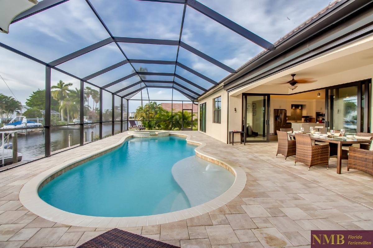 Ferienhaus-Felicity-Cape_Coral-Pool_2
