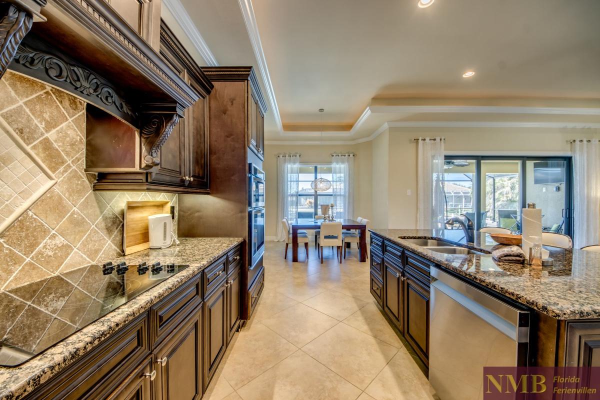 Ferienhaus-Cape-Coral-Mayflower_27-Kitchen