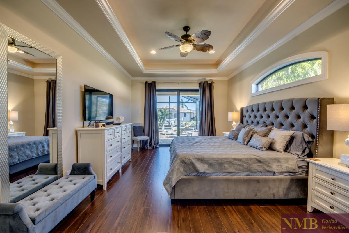 Ferienhaus-Cape-Coral-Mayflower_34-Master-Bedroom