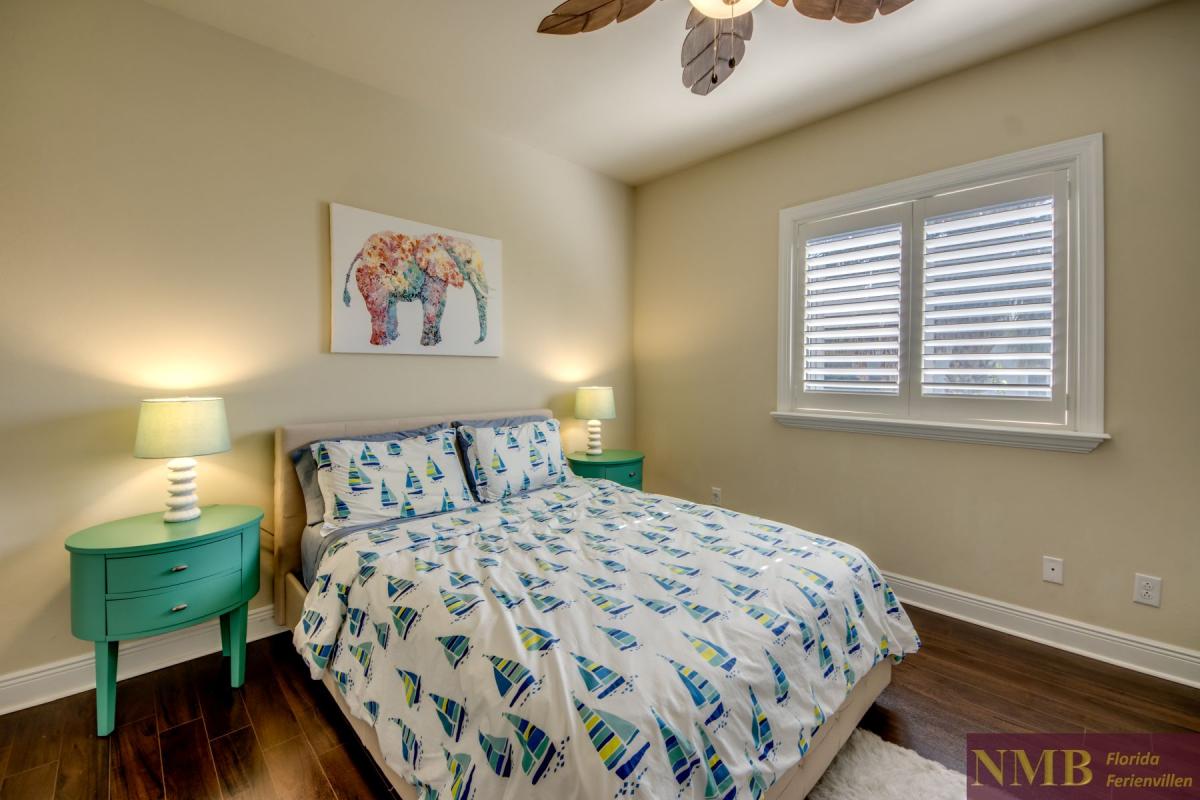 Ferienhaus-Cape-Coral-Mayflower_40-Bedroom-2