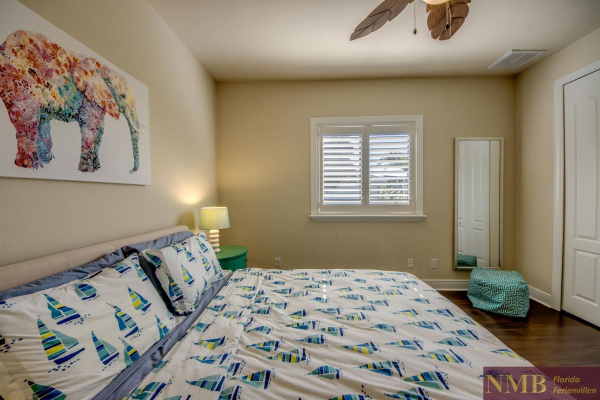 Ferienhaus-Cape-Coral-Mayflower_41-Bedroom-2