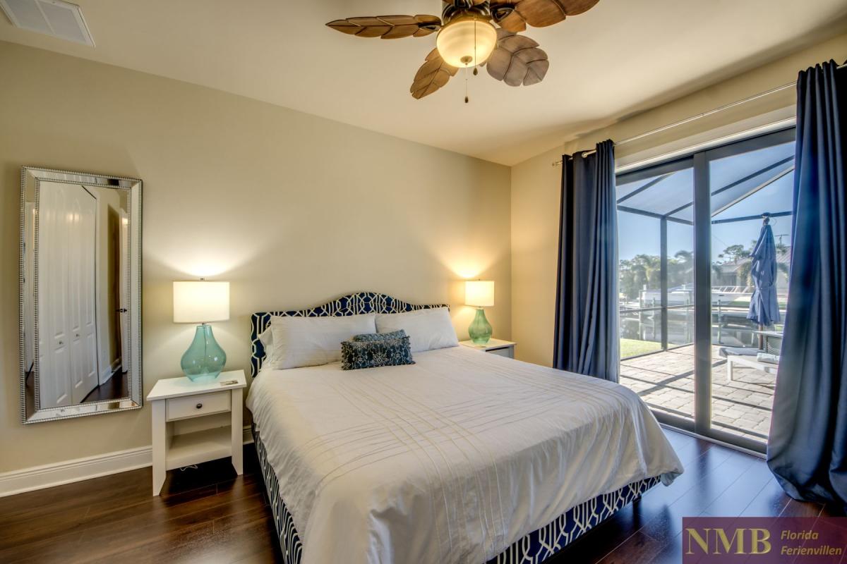 Ferienhaus-Cape-Coral-Mayflower_44-Bedroom-3
