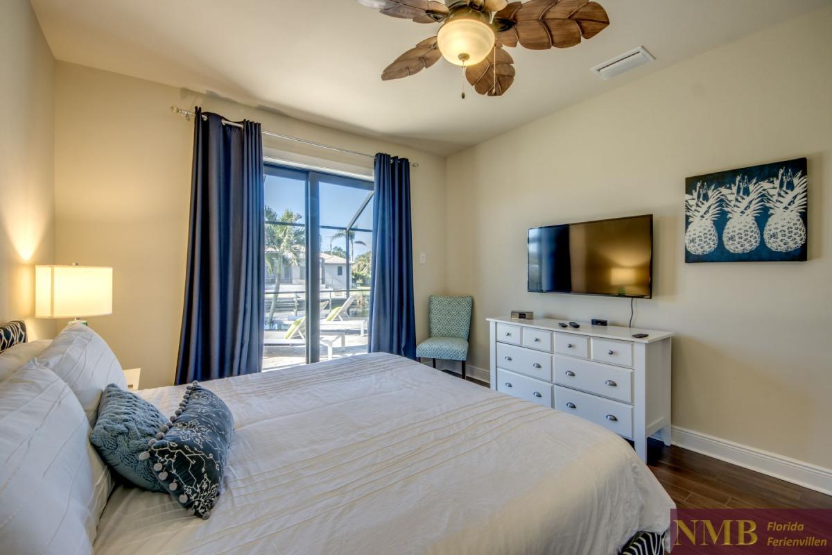 Ferienhaus-Cape-Coral-Mayflower_45-Bedroom-3