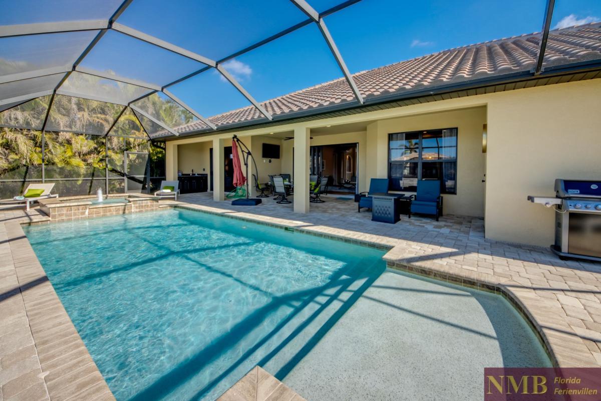 Ferienhaus-Cape-Coral-Mayflower_58-Pool-Hot-Tub