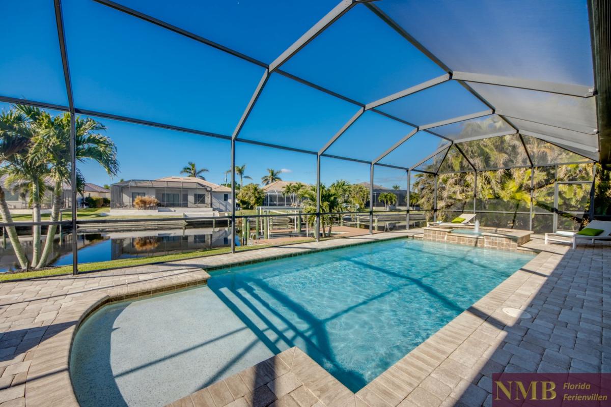 Ferienhaus-Cape-Coral-Mayflower_60-Pool-Hot-Tub