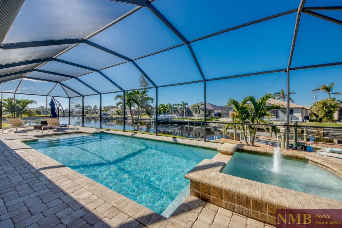 Ferienhaus-Cape-Coral-Mayflower_63-Pool-Hot-Tub