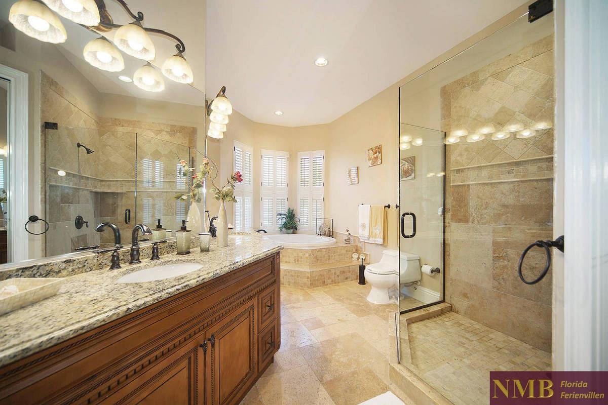 Ferienhaus_Sunny_Island_Cape_Coral_Master_bath