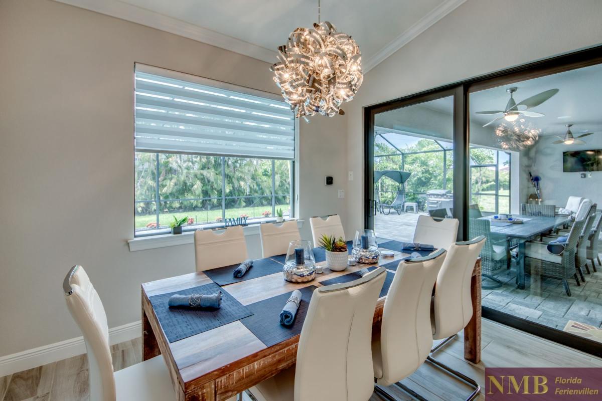 Ferienhaus-Cape-Coral-Villa-Secret-Pearl_18-Dining