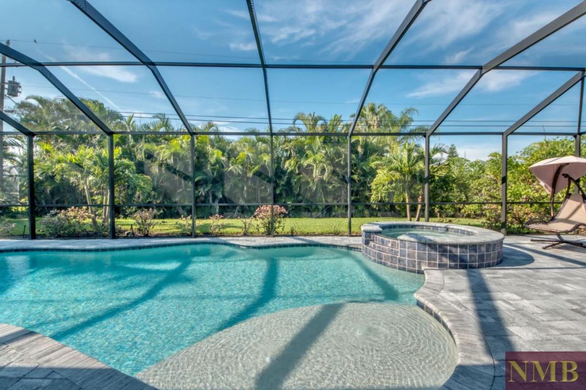 Ferienhaus-Cape-Coral-Villa-Secret-Pearl_63-Pool