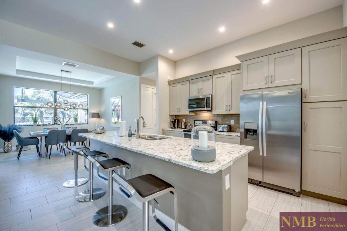 Ferienhaus-Cape-Coral-Villa-Clirfton-Bay_26-Kitchen