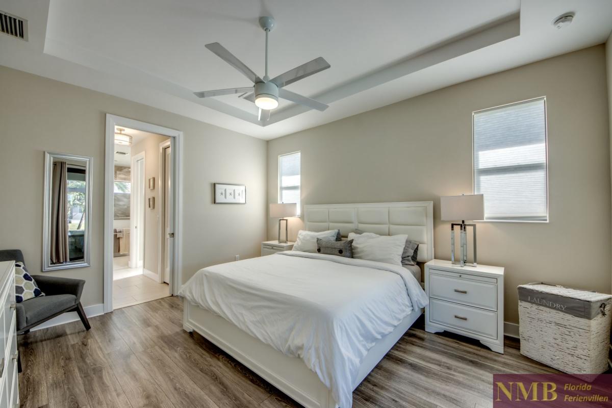 Ferienhaus-Cape-Coral-Villa-Clirfton-Bay_33-Master-Bedroom