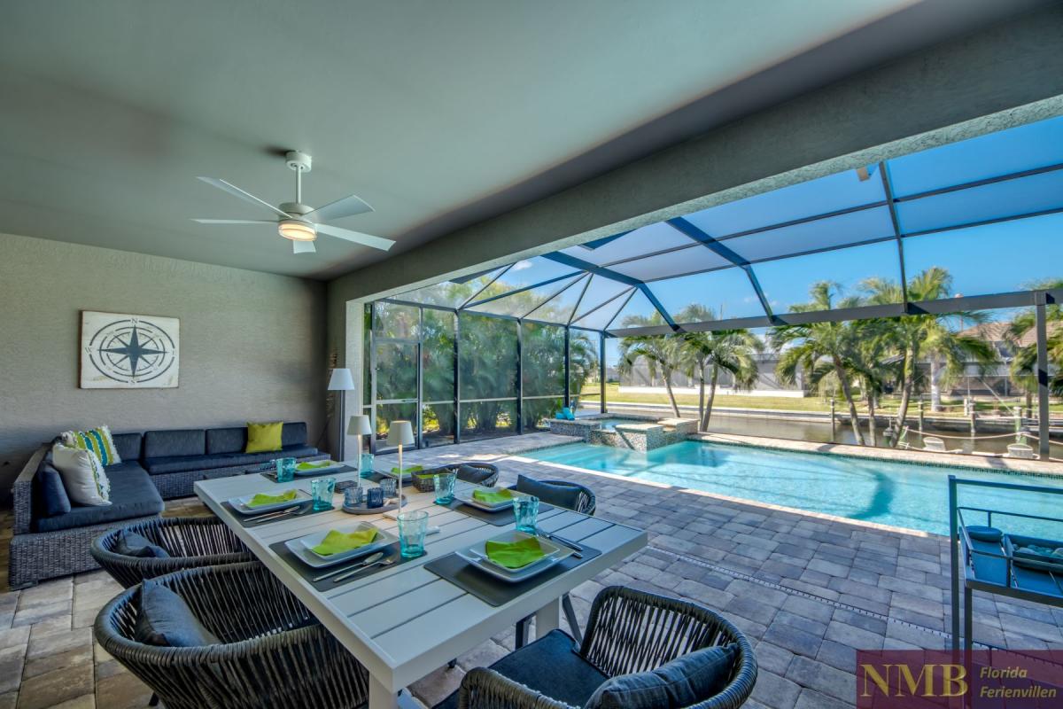 Ferienhaus-Cape-Coral-Villa-Clirfton-Bay_51-Lanai