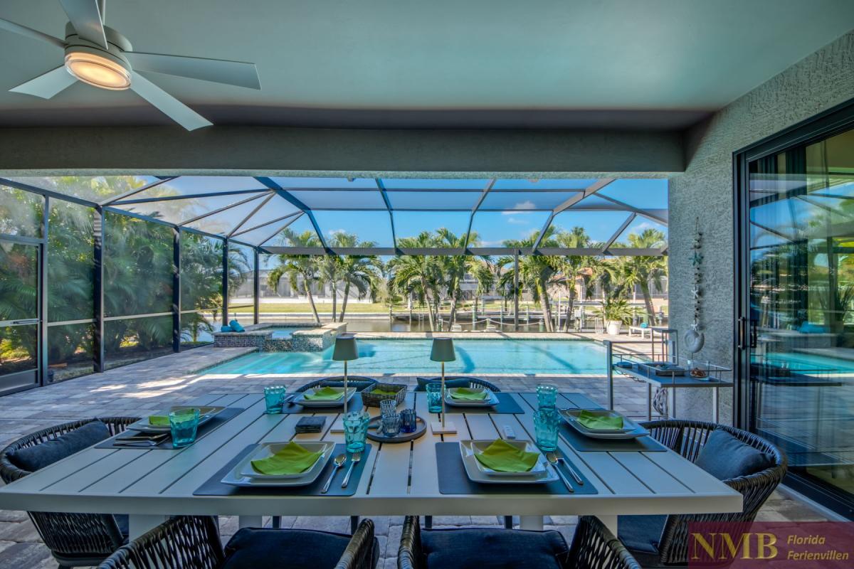 Ferienhaus-Cape-Coral-Villa-Clirfton-Bay_52-Lanai