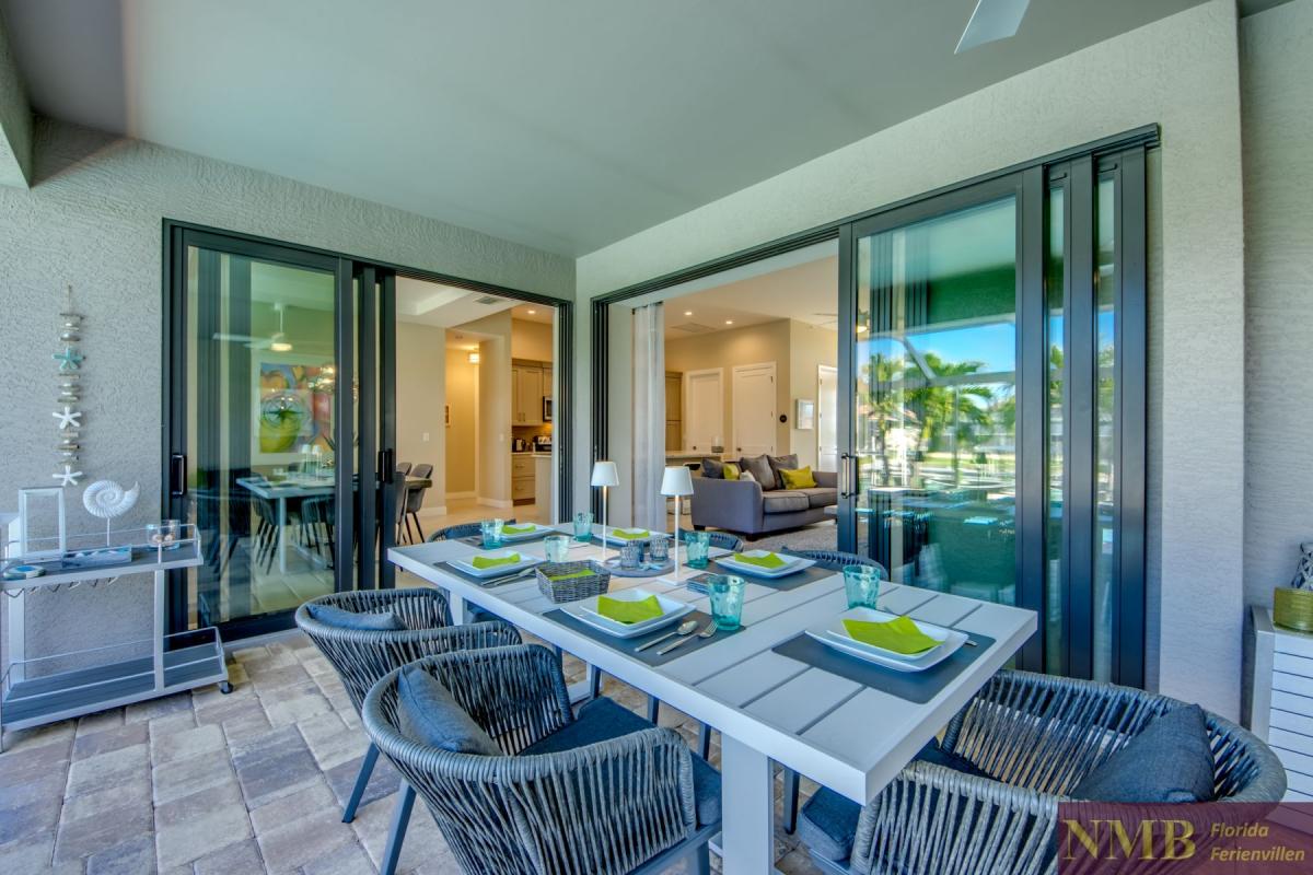 Ferienhaus-Cape-Coral-Villa-Clirfton-Bay_56-Lanai