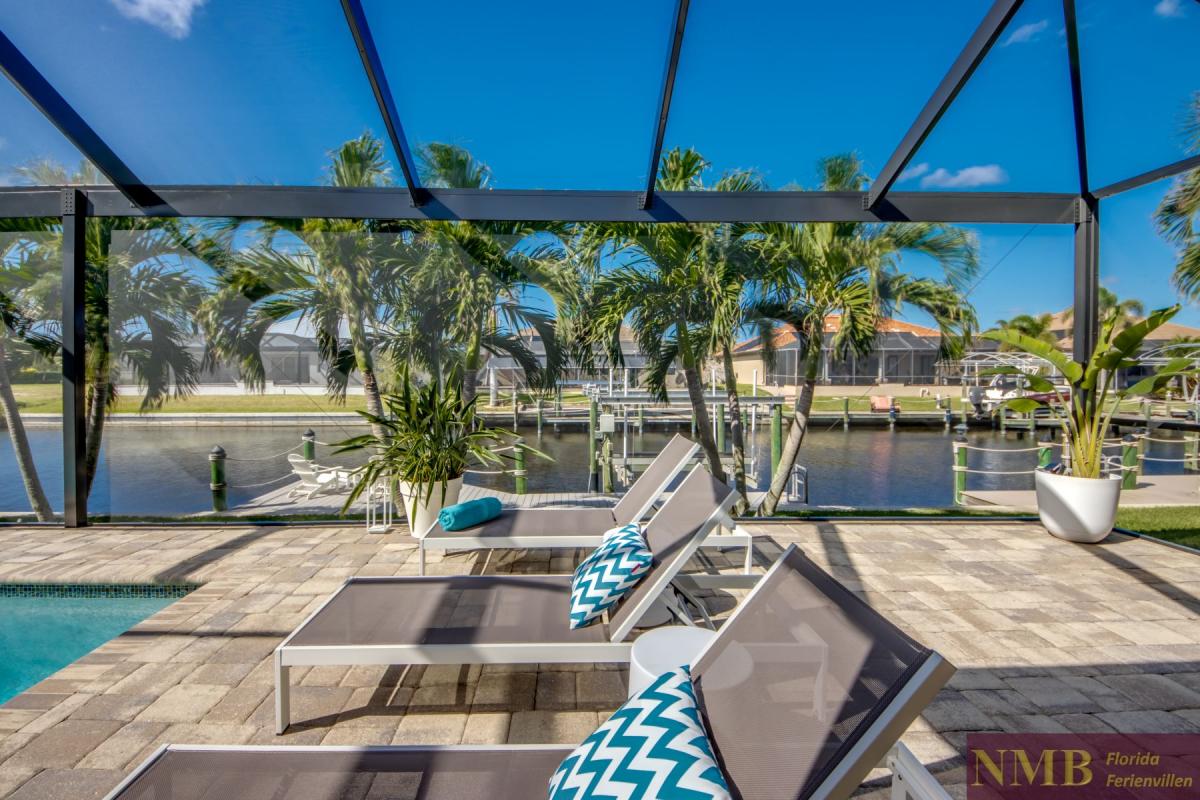 Ferienhaus-Cape-Coral-Villa-Clirfton-Bay_61-Sun-Deck