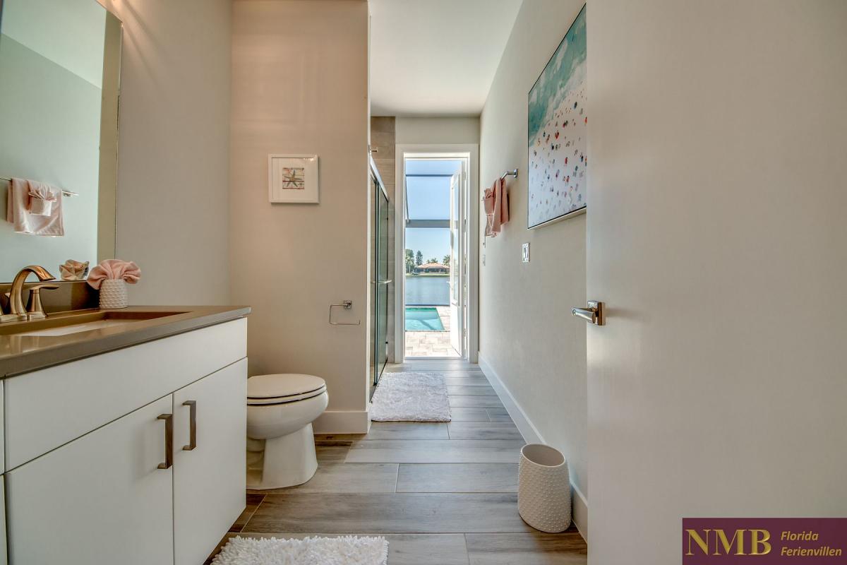 Ferienhaus-Sunbreeze_Guest_Bathroom