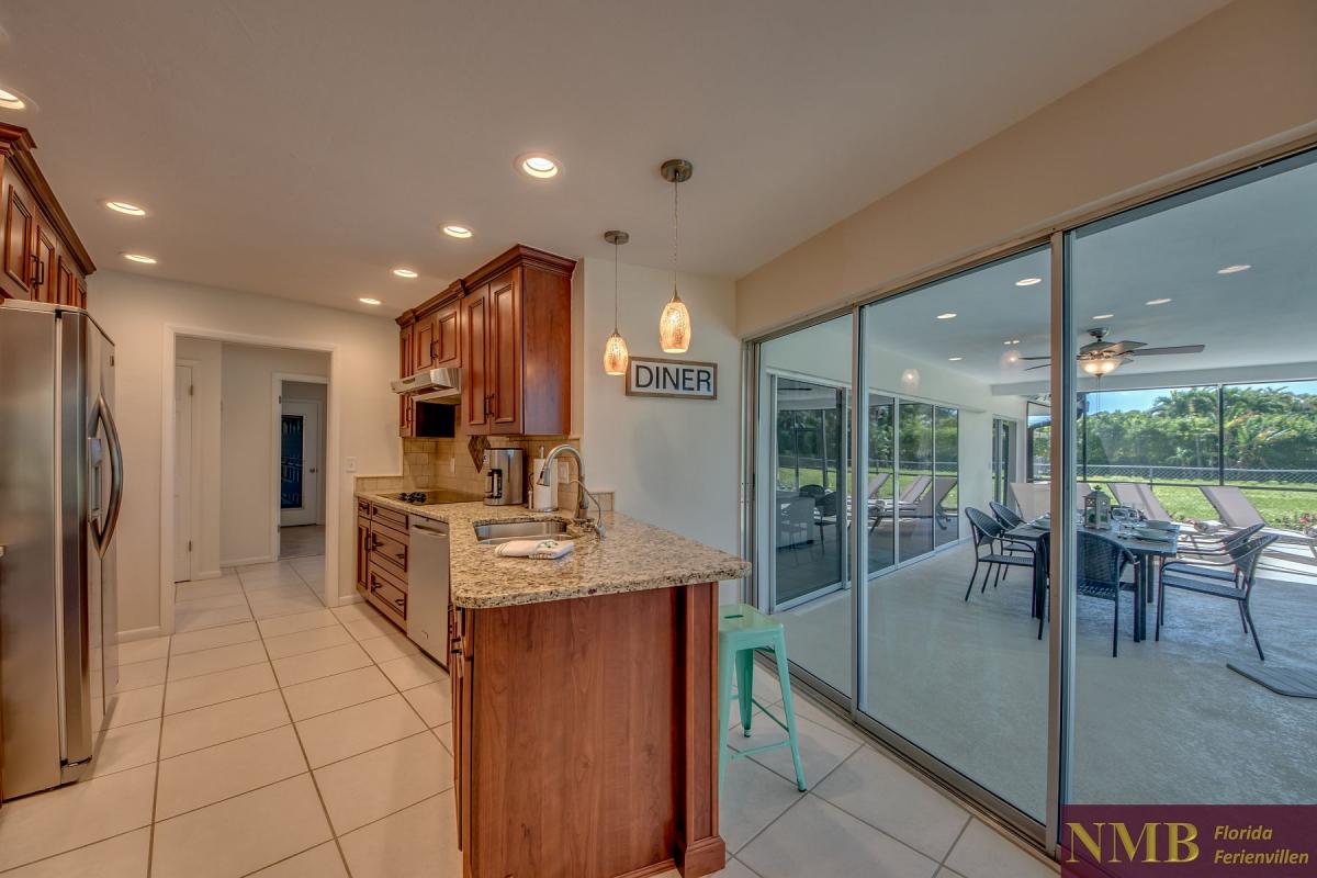 Ferienhaus-Cape-Coral-Cozy-Island_24-Kitchen