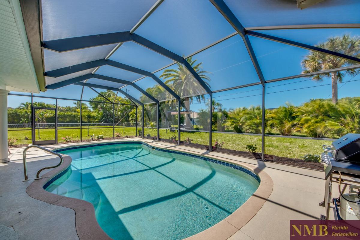 Ferienhaus-Cape-Coral-Cozy-Island_48-Pool