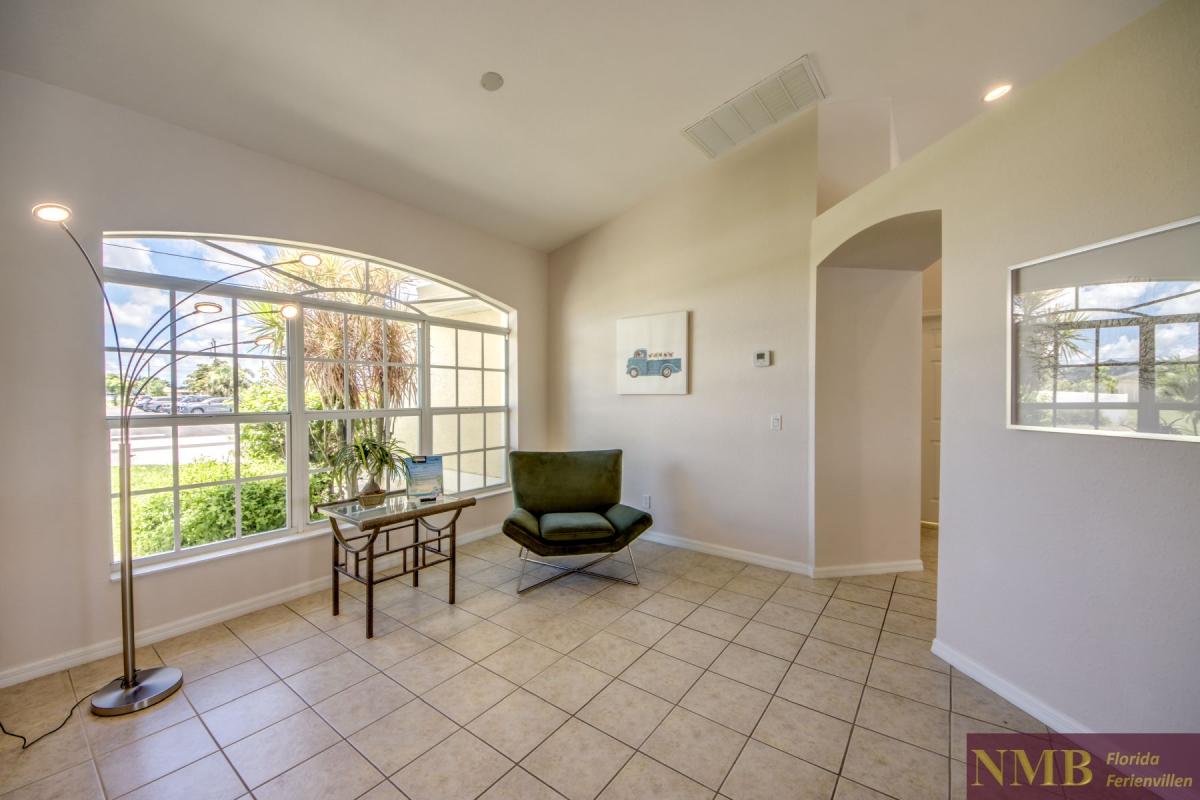 Ferienhaus-Cape-Coral-Villa-Lifetime_16-Sitting-Room
