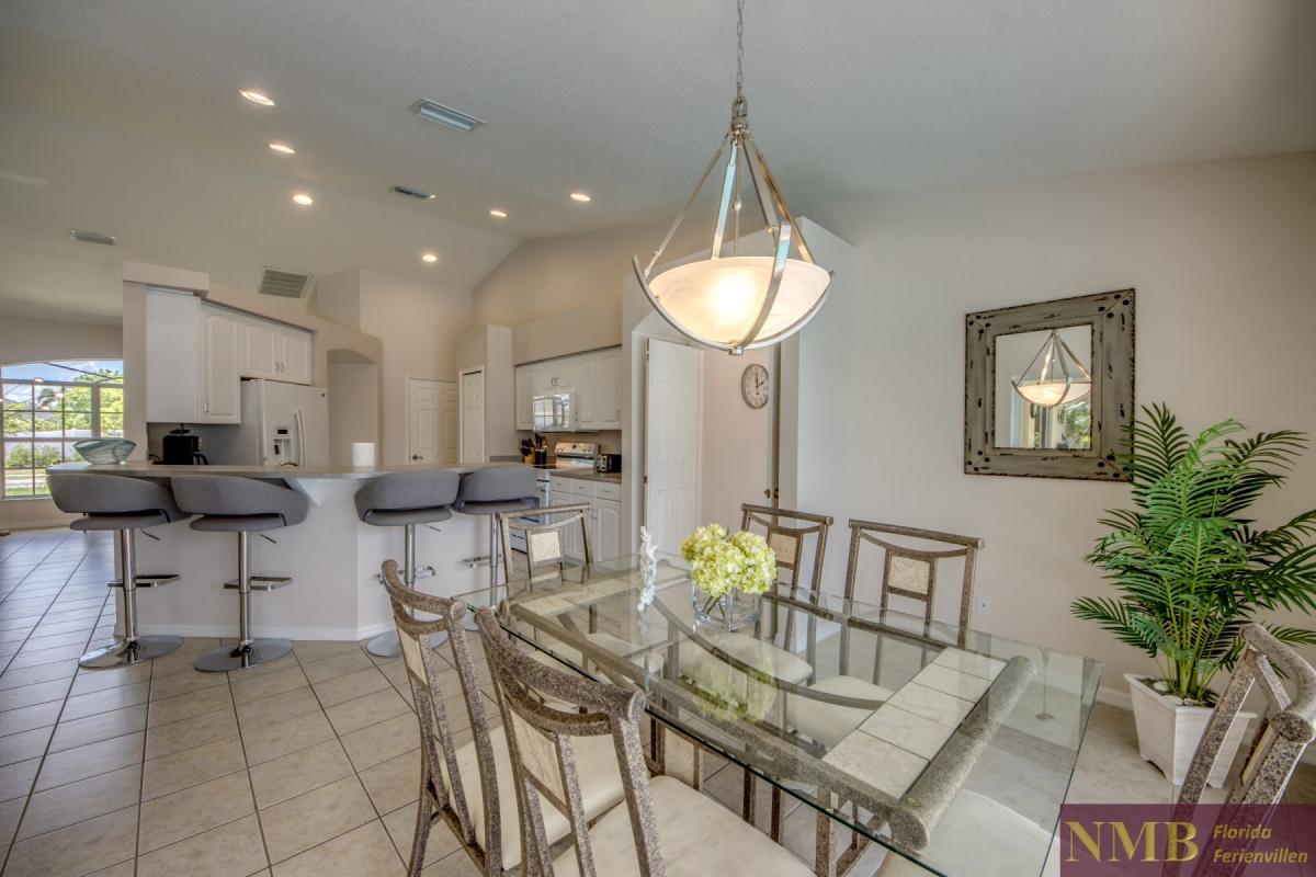 Ferienhaus-Cape-Coral-Villa-Lifetime_25-Dining-Room