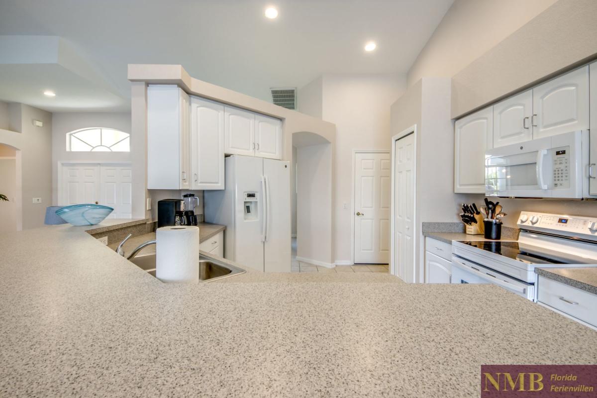 Ferienhaus-Cape-Coral-Villa-Lifetime_28-Kitchen