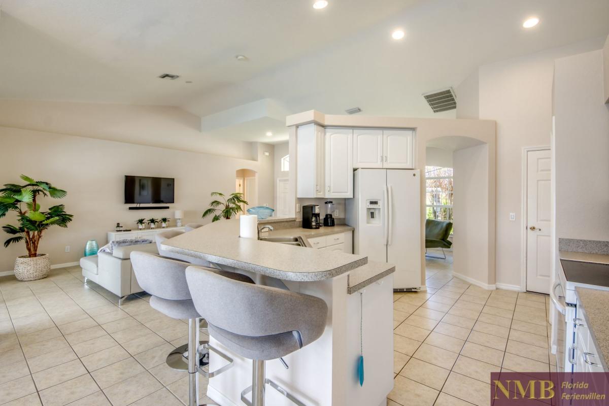 Ferienhaus-Cape-Coral-Villa-Lifetime_30-Kitchen