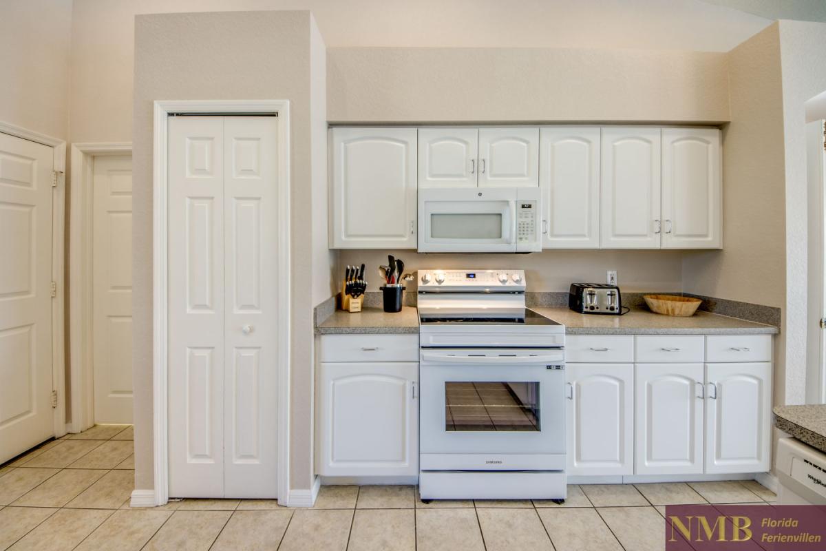 Ferienhaus-Cape-Coral-Villa-Lifetime_32-Kitchen
