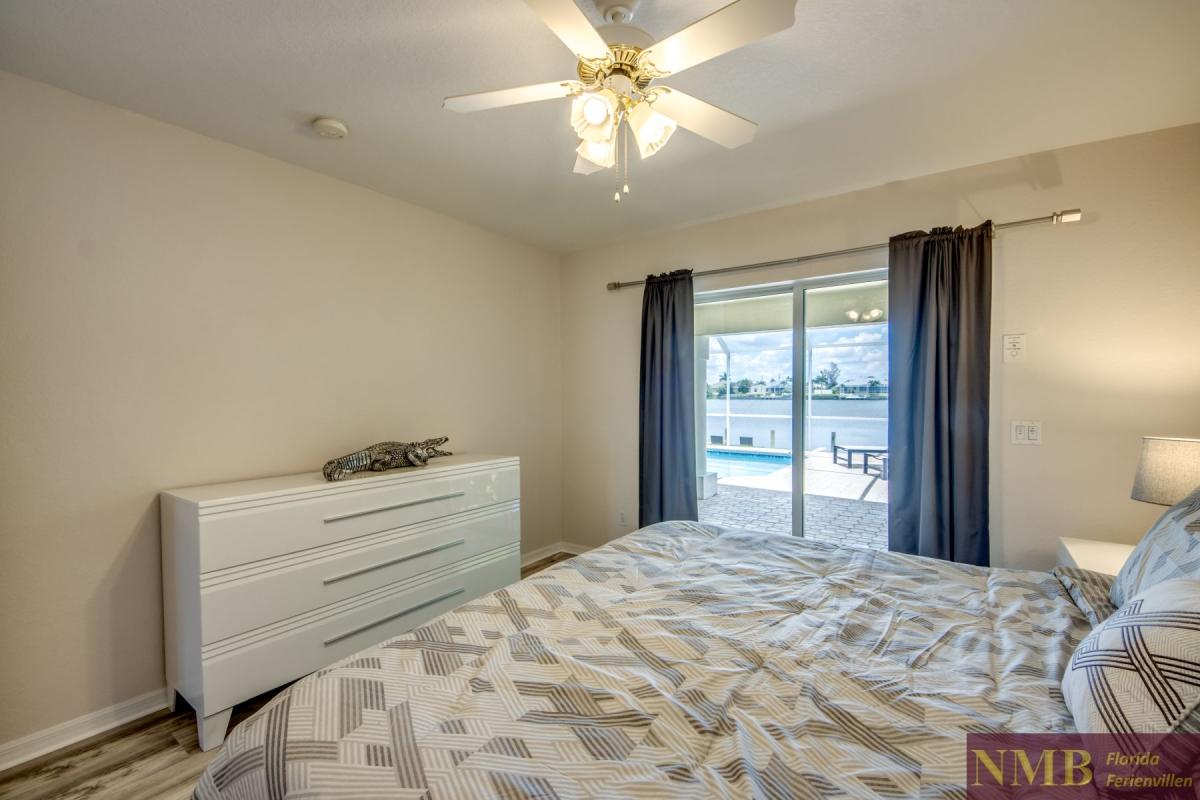 Ferienhaus-Cape-Coral-Villa-Lifetime_50-Bedroom-3