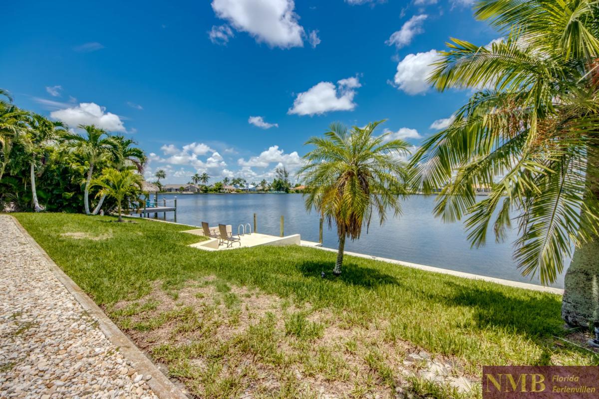 Ferienhaus-Cape-Coral-Villa-Lifetime_73-Backyard