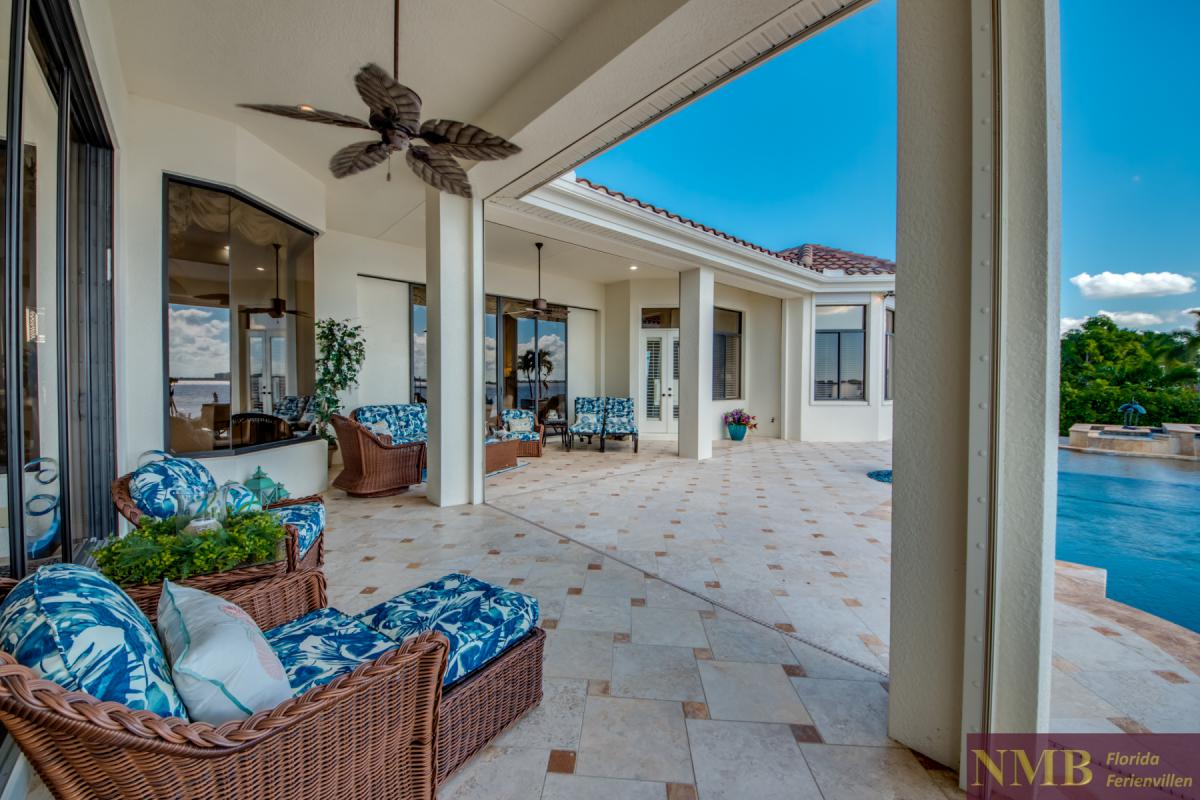 Luxus-Villa-Caloo_68-Lanai