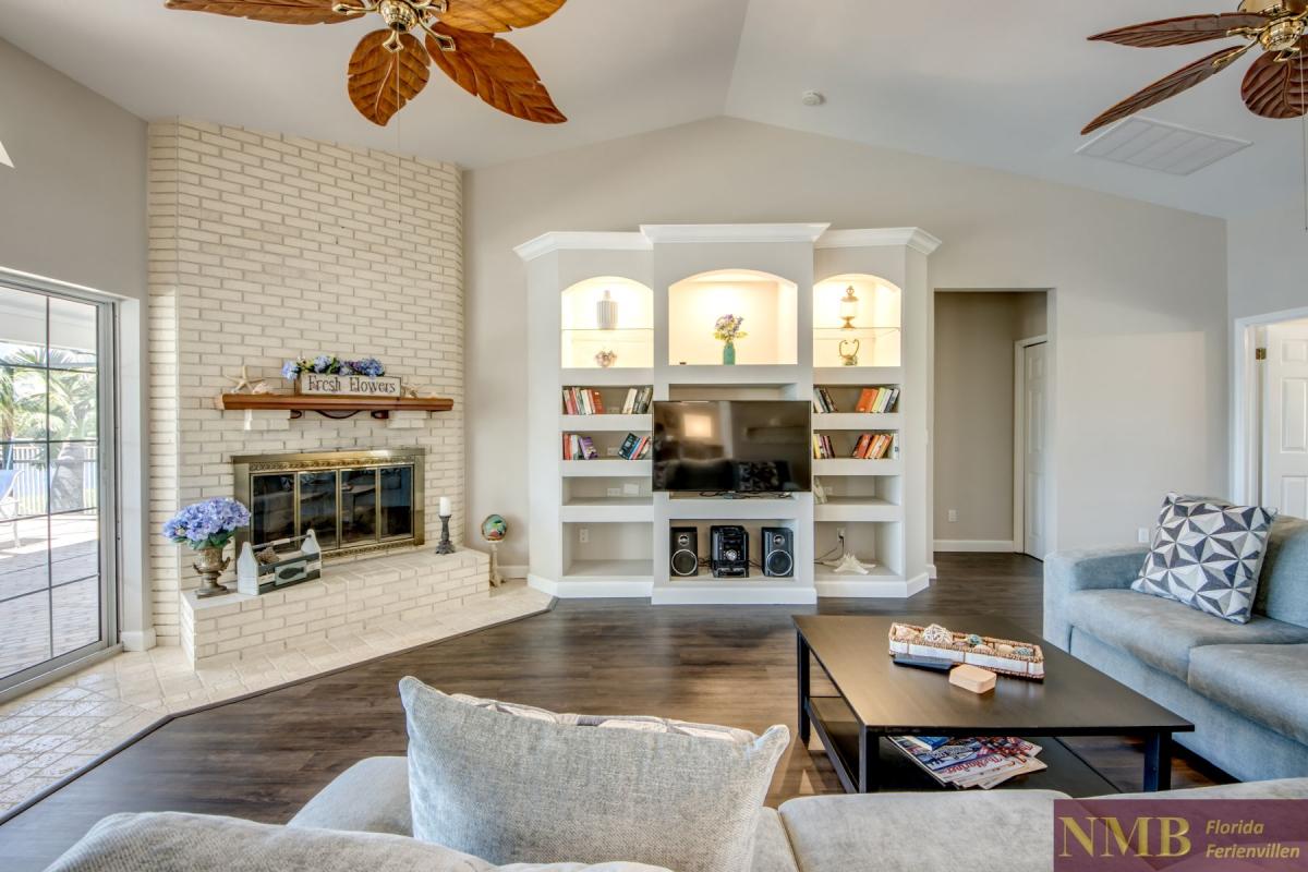 Ferienhaus-Cape-Coral-Blue-Diamond_10-Family-Room