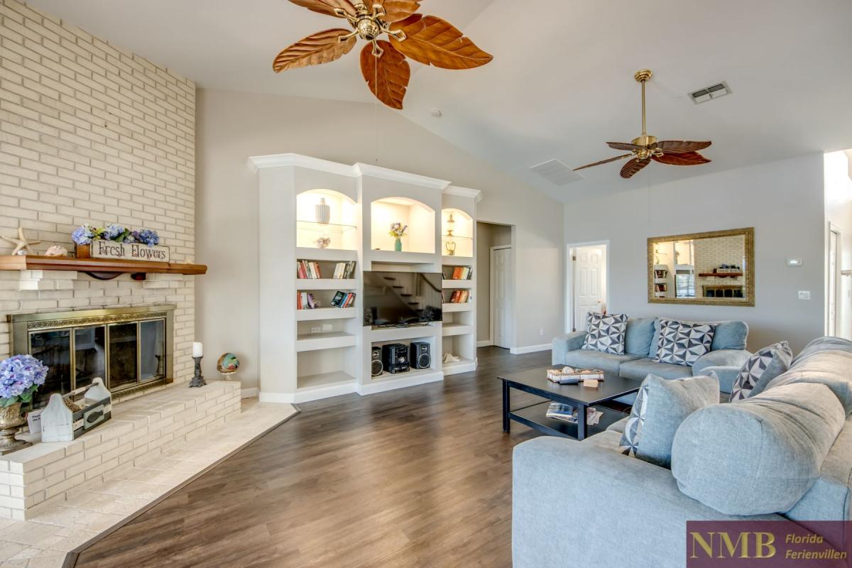 Ferienhaus-Cape-Coral-Blue-Diamond_11-Family-Room