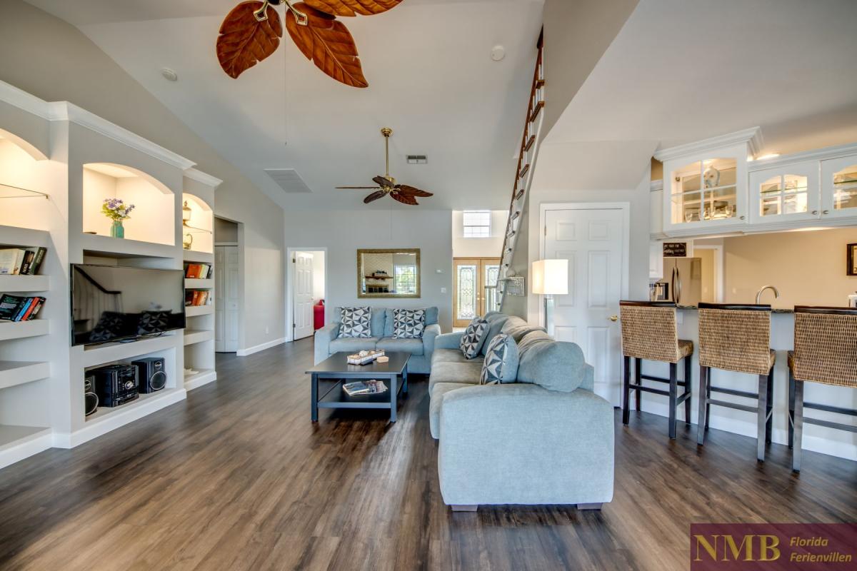 Ferienhaus-Cape-Coral-Blue-Diamond_13-Family-Room