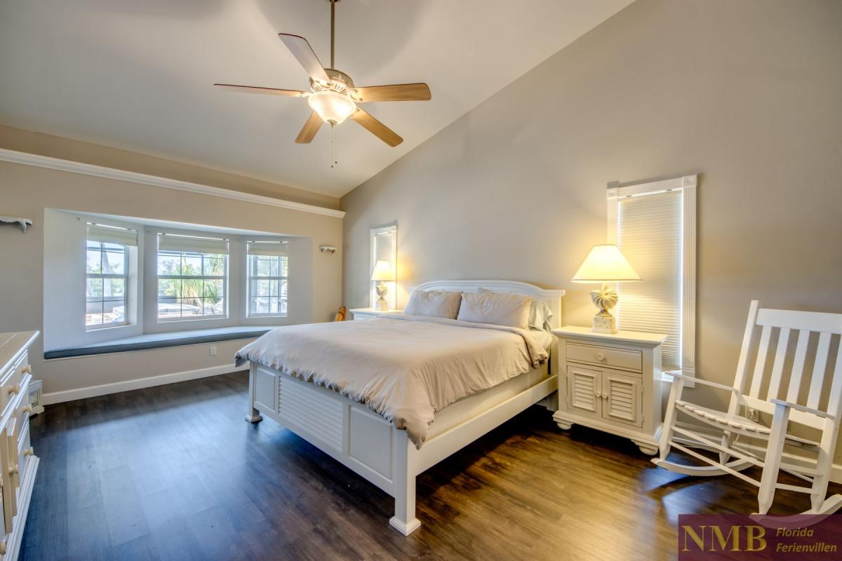 Ferienhaus-Cape-Coral-Blue-Diamond_28-Second-Master