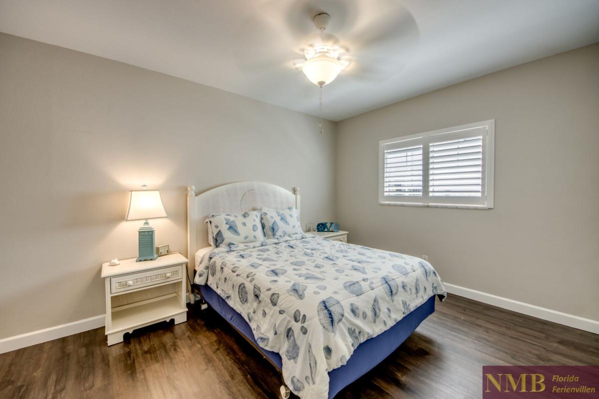 Ferienhaus-Cape-Coral-Blue-Diamond_36-Bedroom-3